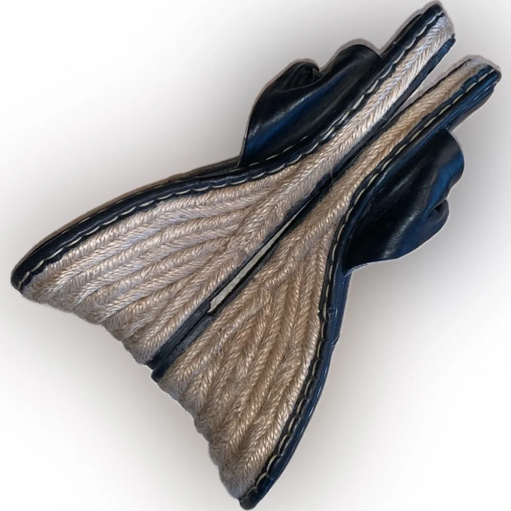 BORN “DRILLES” platform espadrilles, twisted black leather, canvas upper. 10 EUC